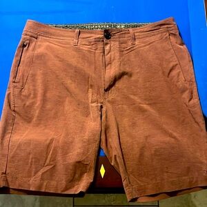 Pre owned deep red performance men’s shorts